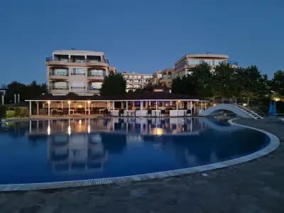 Хотел Арапя Сън Ризорт