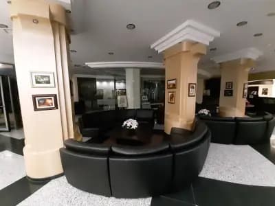 Хотел „Врис“