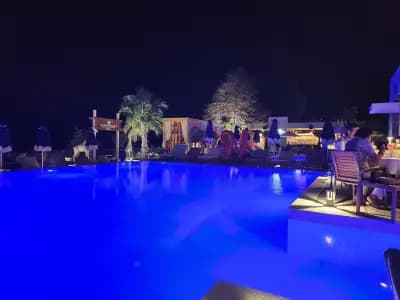 Gloria Mar Varna