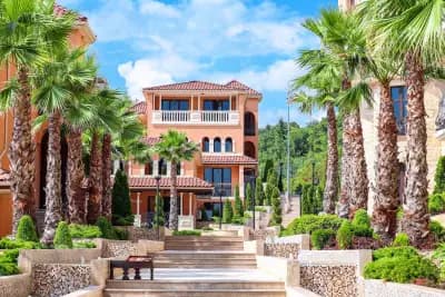 Premium Villas Elenite