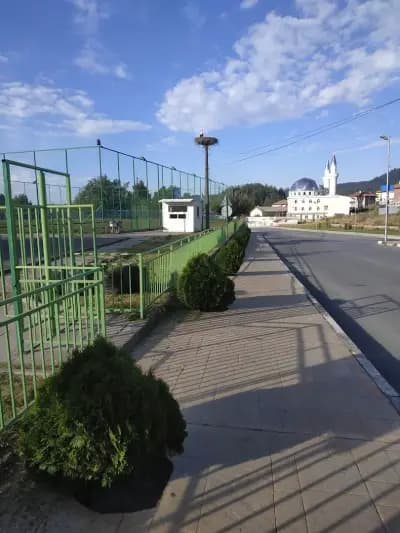 хранителен магазин "Здравец"
