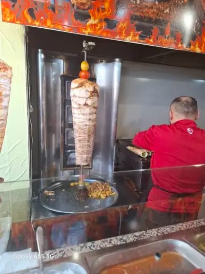 Дюнери "Fast food Aleppo"