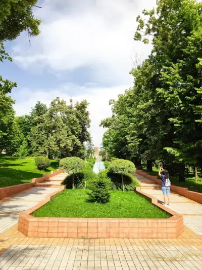Парк "Пещера"