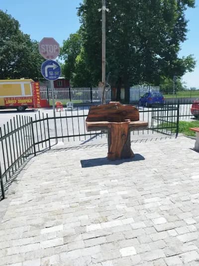 Приказната гора