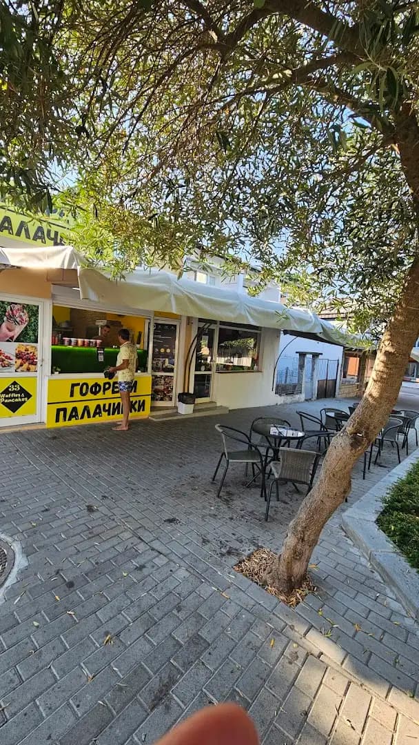 33 Waffles and Pancakes (Primorsko) - 33 Гофрети и палачинки Приморско