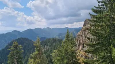 Червената скала (Смолян)