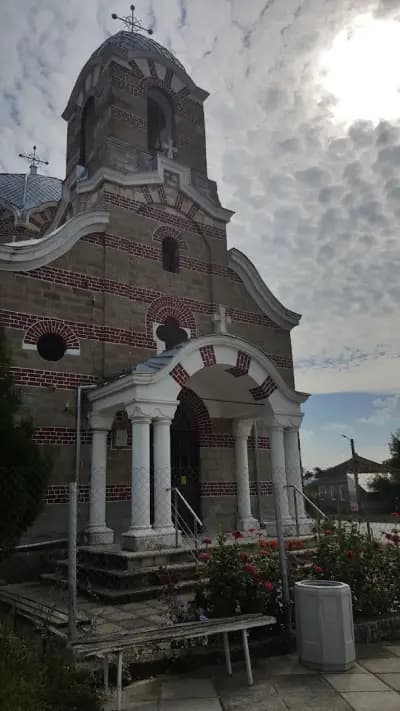 Храм "Света Троица"