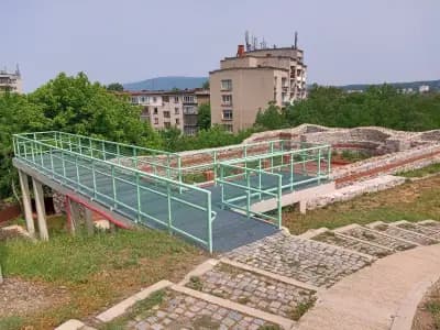 Крепост „Кастра ад Монтанензиум“