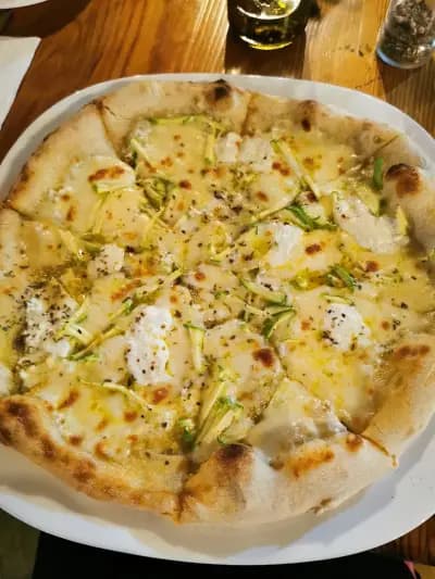 Pesto - wood fired pizza