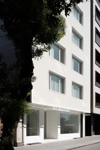 Hotel Hello Plovdiv - Free Parking and Pet Friendly
