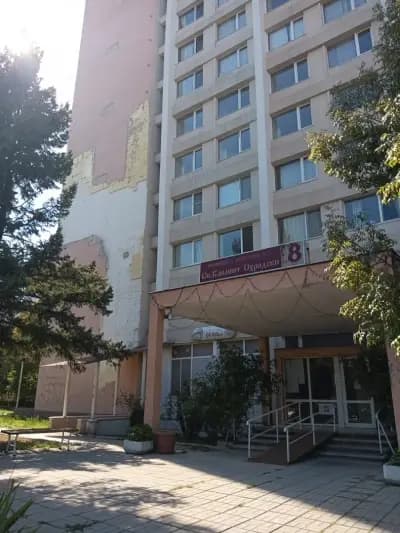 Студентски град, бл. 8 на СУ