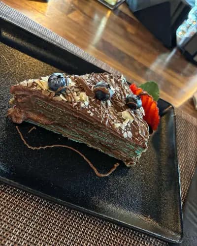 Bar & Dinner 77