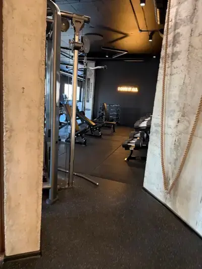 Фитнес център Vitality Gym