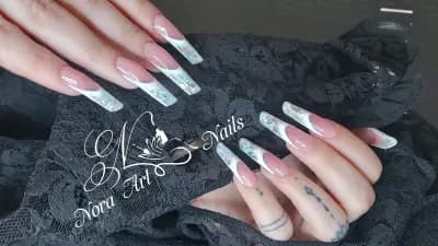 Studio Nora art nails