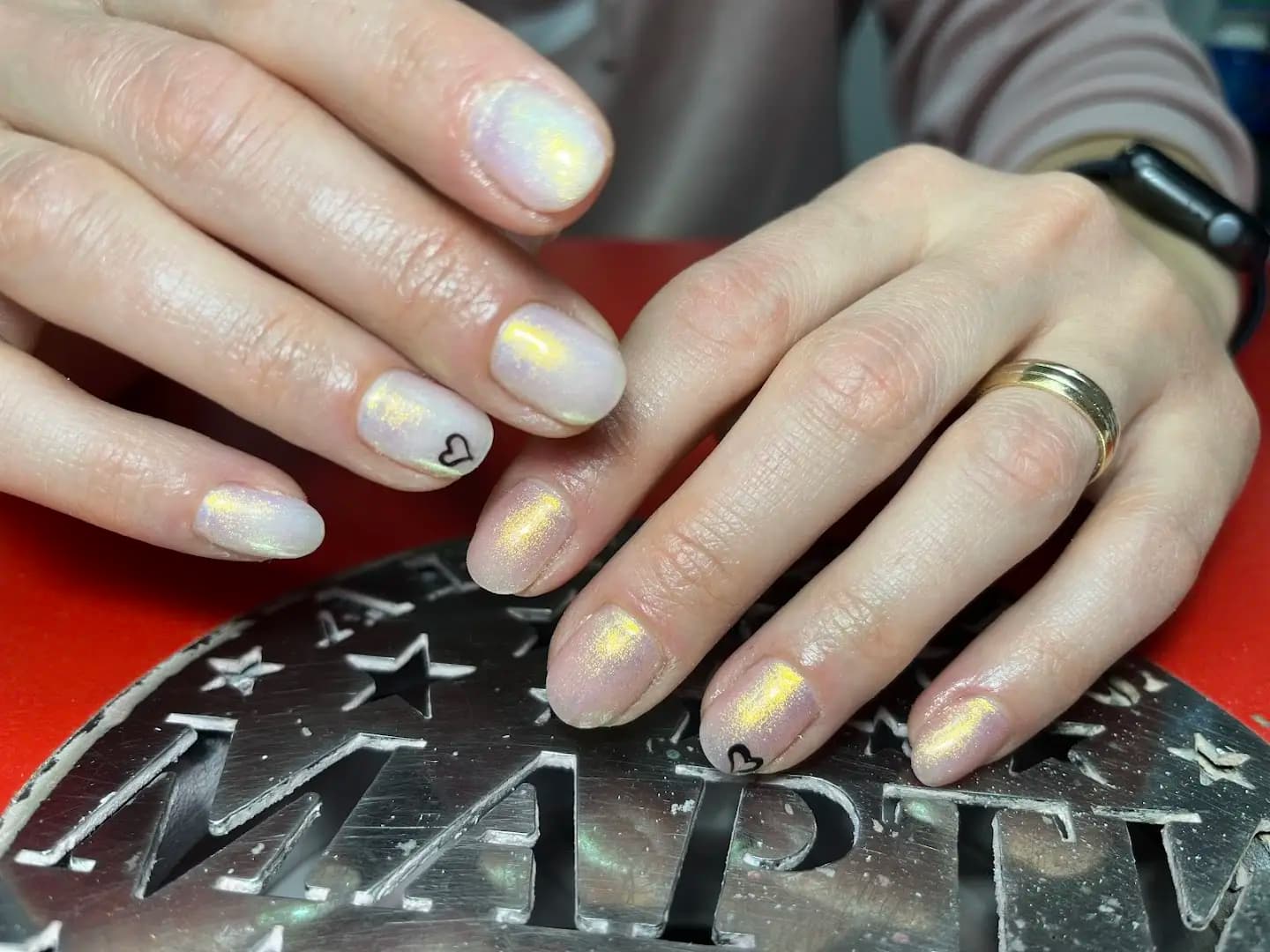 Медицински маникюр и педикюр Art Nails Мартина Гавова