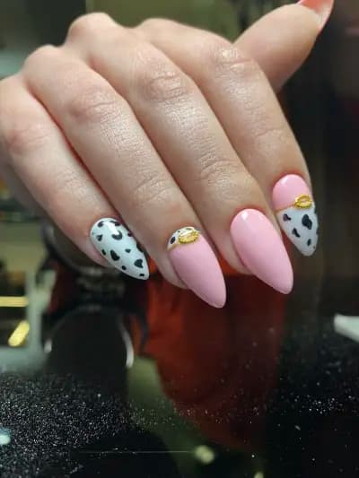 Nails by Tsvetelina