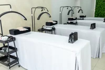 AP Academy & Beauty Studio | Академия за Обучение по Маникюр, Педикюр и Миглопластика гр. Пловдив