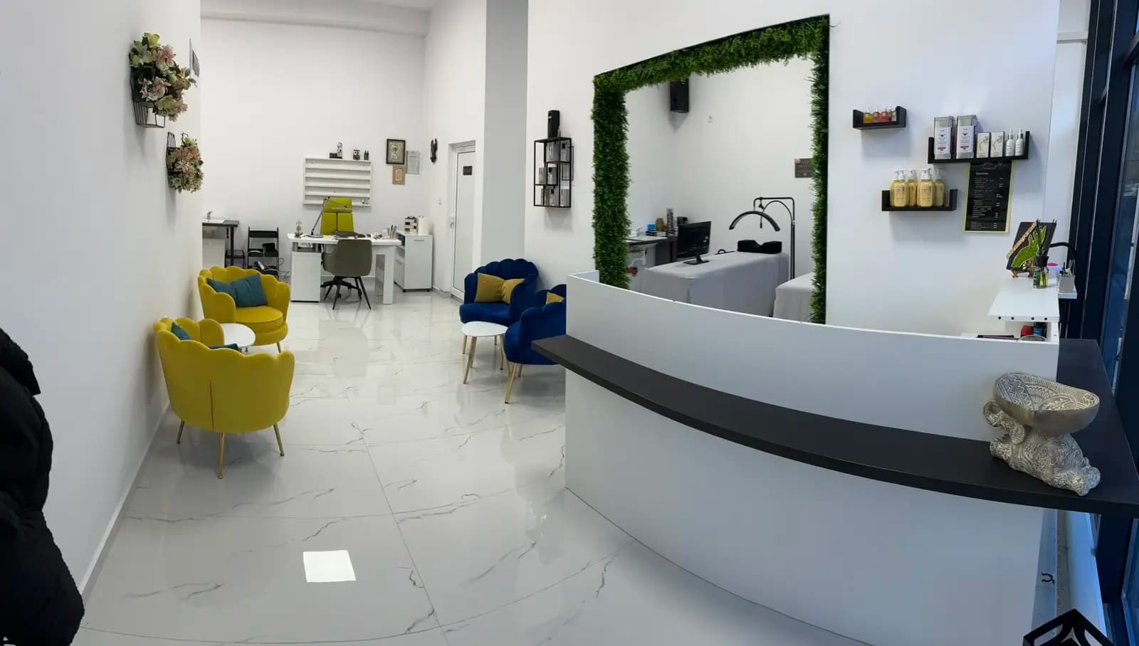 AP Academy & Beauty Studio | Академия за Обучение по Маникюр, Педикюр и Миглопластика гр. Пловдив