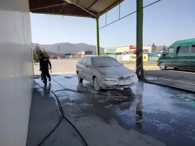 Авто център "Юлия Прес"