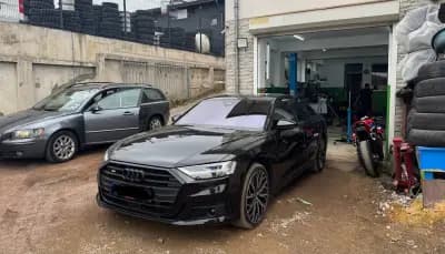 Blacky’s garage