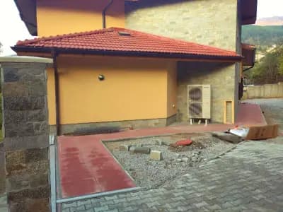 Дарик Клима ЕООД - База Враждебна
