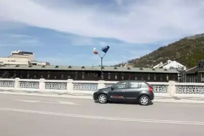 Автомобили под наем Ловеч
