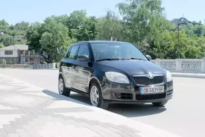 Автомобили под наем Ловеч