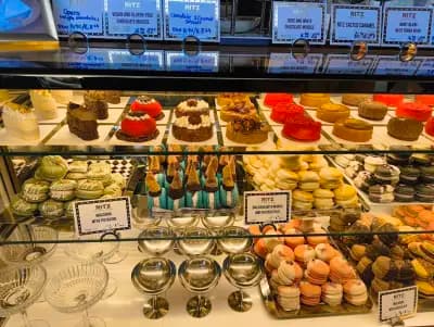 The RITZ Specialty Coffee - Спешълти кафе, Аперитив и Сладки
