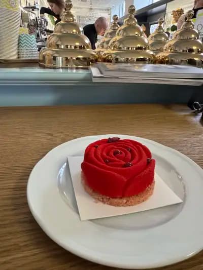 The RITZ Specialty Coffee - Спешълти кафе, Аперитив и Сладки