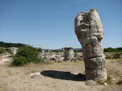 Побити камъни