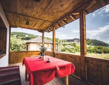 Каменната къща Лещен( Stone house) / Релакс в природата/ Къща за гости в Лещен/ Почивка в Лещен