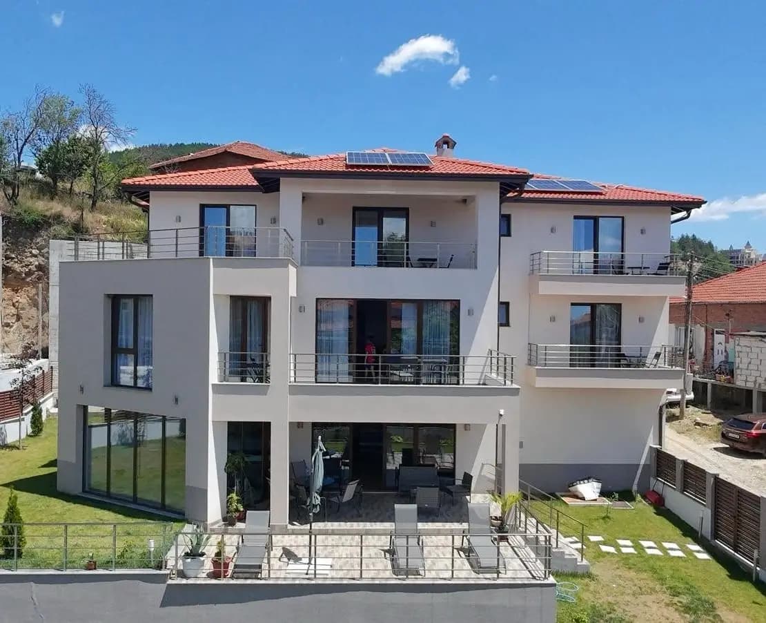 The Hillside Villa