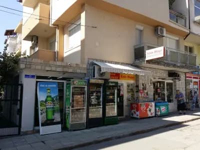 Food Store "Kei Mart"