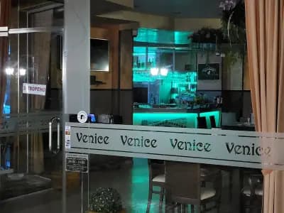 Venice Pizza & Restaurant