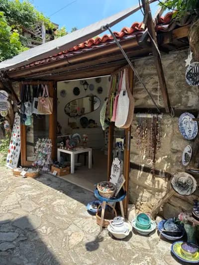 Vanito Art Pottery