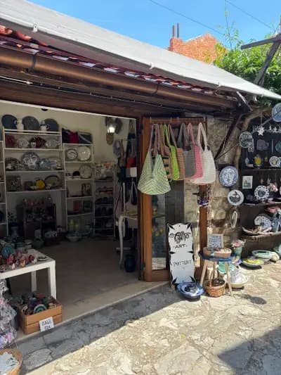 Vanito Art Pottery