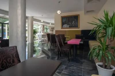 Mariner's Hotel