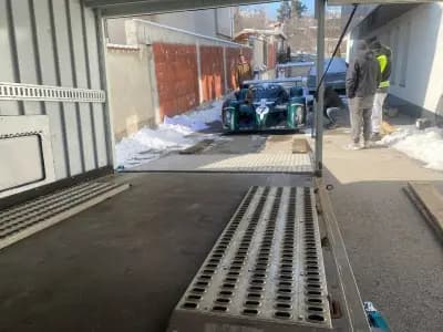QUIX LTD І Внос на луксозни автомобили І Закрит транспорт на автомобили Европа І Пътна помощ Европа І SOS услуги