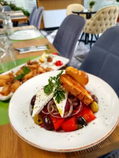 „Tropicana“ Coffee & Kitchen Greek and Mediterranean