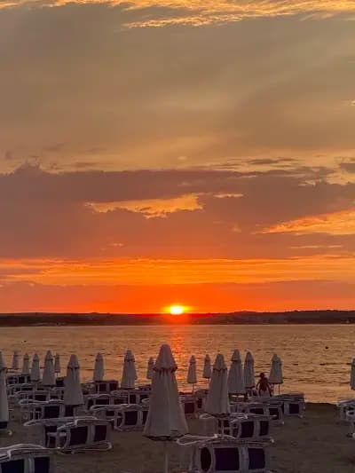 Плажен бар Оранжево