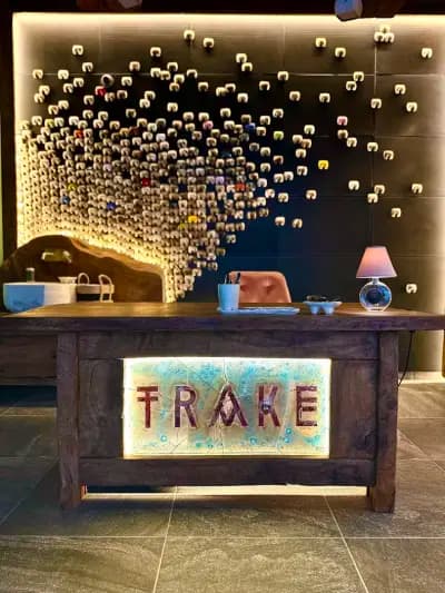 TRAKE Concept Store - Магазин за натурална козметика, ароматни свещи и подаръци с Роза Дамасцена
