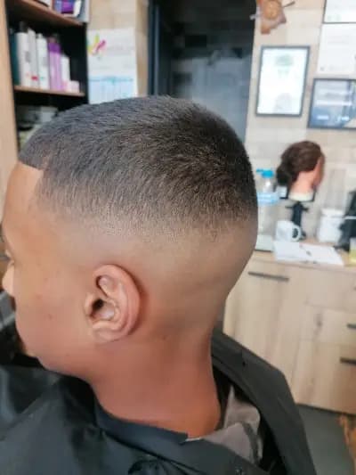 Stella Blue hair studio