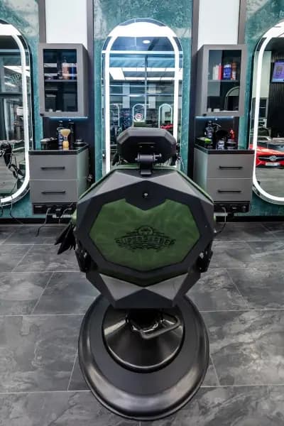 SuperBarber Iztok І Бръснарница І Бръснар І Подстригване І Оформяне на брада и вежди