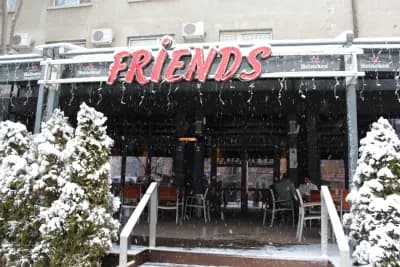 Friends bar&dinner