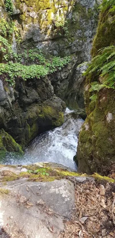 Водопад "Щрокалото" (Добърско)