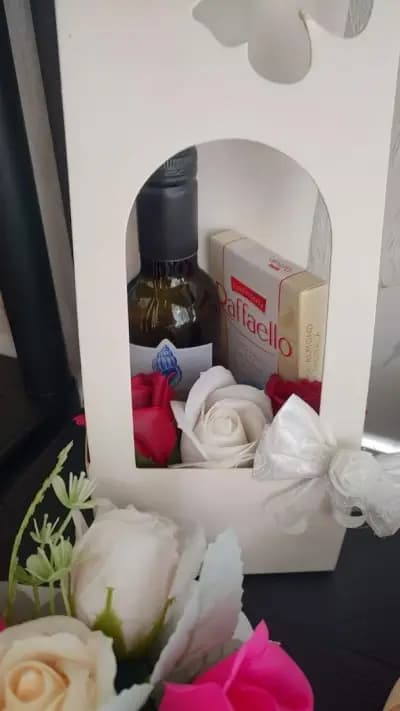 РАЯ 245 Магазин за цветя и подаръци. Цветочный магазин. Балони с хелий.