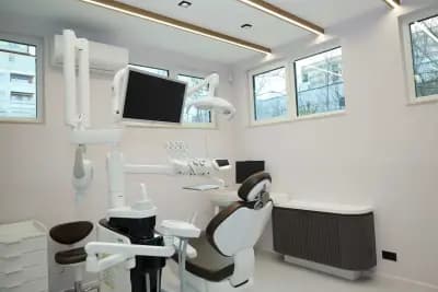 Дентална клиника Кобакова (Kobakova Dental Clinic)