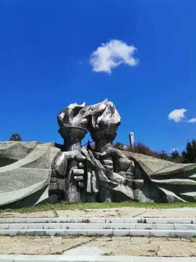 Хижа ”Бузлуджа Нова”