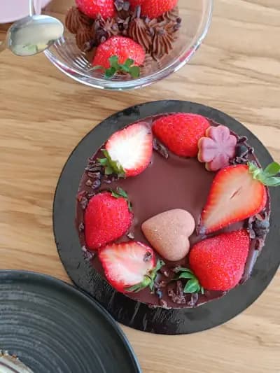 Avocado Cakes - сурови торти