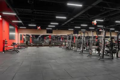 West Gym – Park Maxx